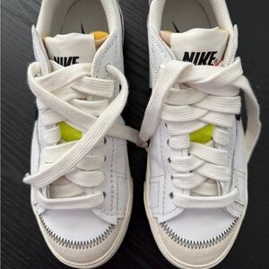 Nike Blazer Low ’77 Jumbo Sneakers – White/Black/Sail | Women’s 9